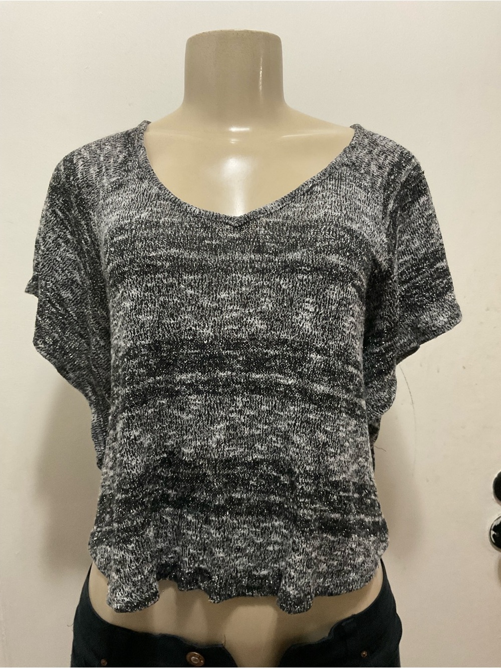 Chris & Carol women’s Black and grey sparkled 2000s poncho Top size M